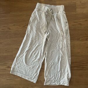 Lululemon cropped French terry pants